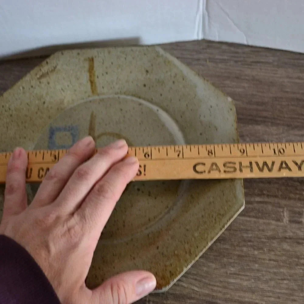 Handmade Pottery Plates - Picture 5 of 5